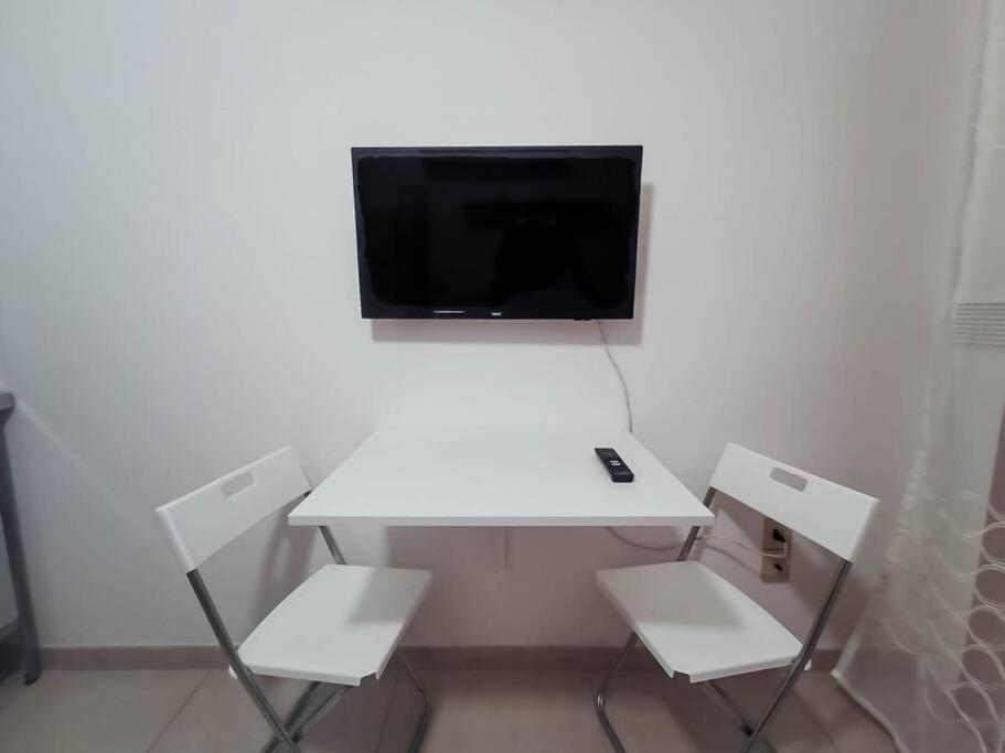 Enjoy - Piccolo Monolocale Zona Ospedale Appartamento *
